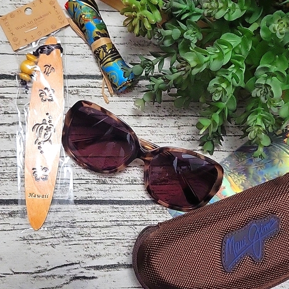 NWT Maui Jim Sunglasses